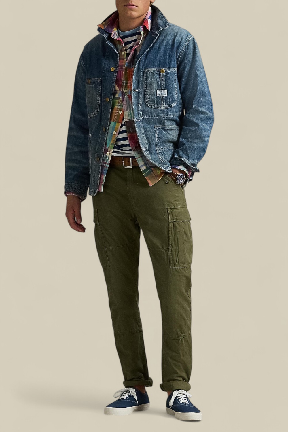 תמונת כל הלוק של מכנסי קרגו